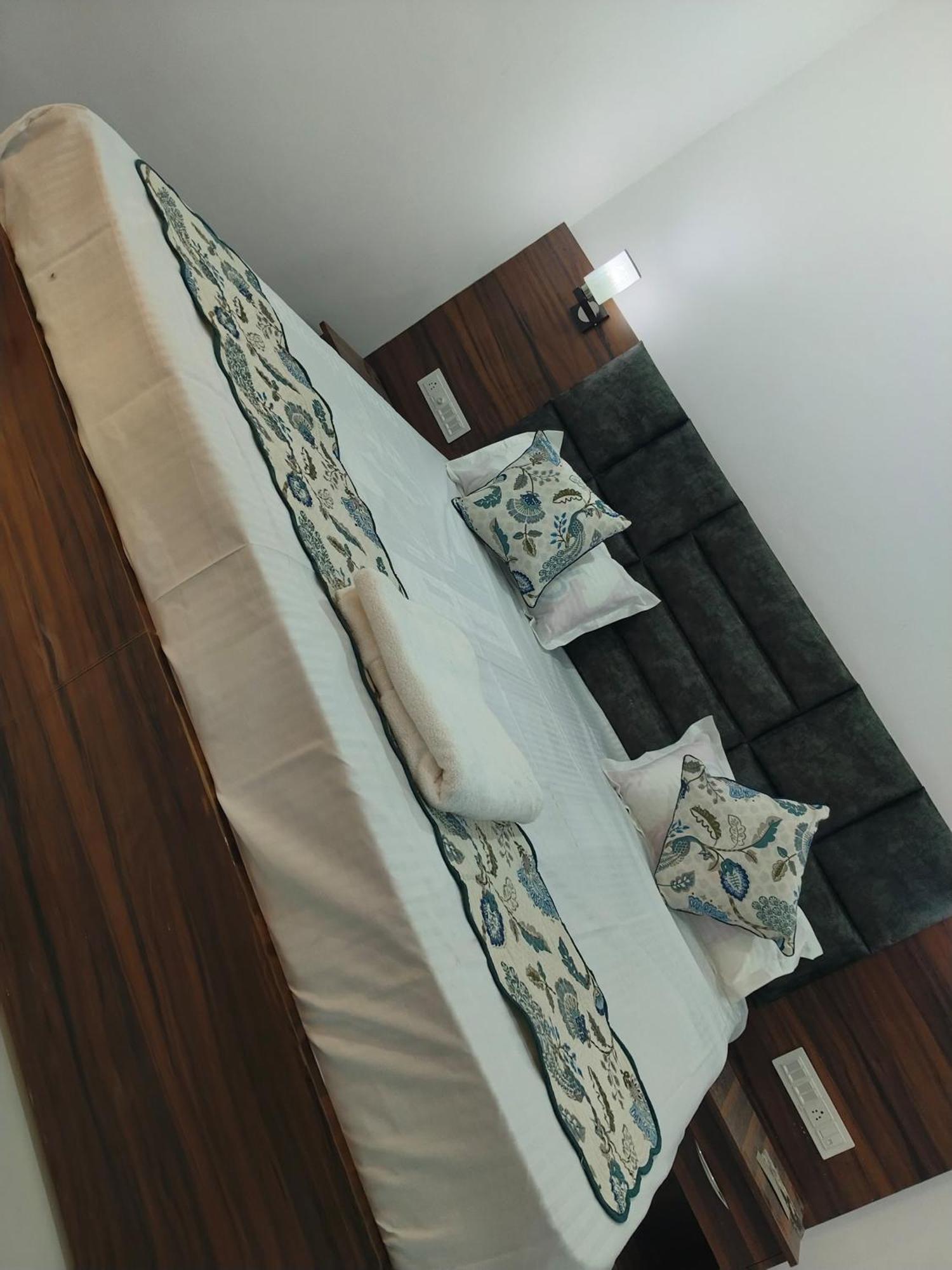 Atithi Inn Κχατζουράχο Εξωτερικό φωτογραφία